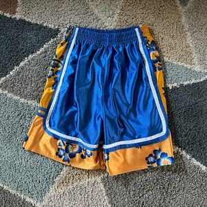 Hawiian Floral Basketball Shorts / XS